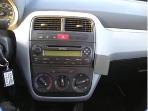 Brodit ProClip rögzítő konzol a Fiat Punto Grande 06-13