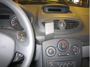 Brodit ProClip montážní konzole pro Renault Clio III 06-12/Clio Tourer 08-12, na střed vlevo