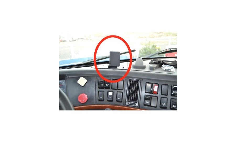 Brodit Suport de montare ProClip pentru Volvo FM 03-07, pe centru, întărit