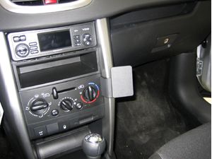 Brodit Suport de montare ProClip pentru Peugeot 207 06-14, centru dreapta
