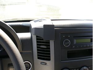 Brodit ProClip pro Mercedes Benz Sprinter 07-18/Volkswagen Crafter 07-16, na střed nad mřížku