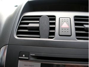 Brodit ProClip montážní konzole pro Fiat Sedici 07-09/Suzuki SX4 07-10, na střed