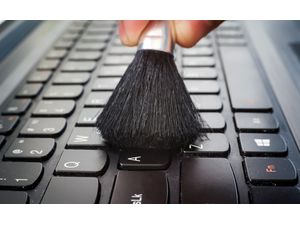 Teljes laptop tisztítás