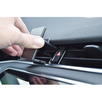 Brodit ProClip pro Land Rover Range Rover Evoque 19-24, na střed