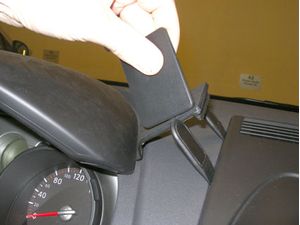 Brodit ProClip Halterung für Nissan Qashqai 07-13, Mitte links