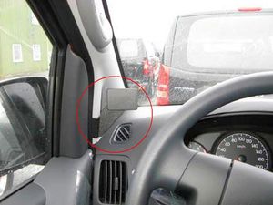 Brodit Монтажна скоба ProClip за Hyundai H1 09-20, отляво на колоната