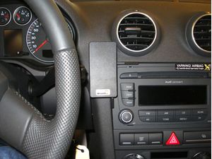 Brodit ProClip montážní konzole pro Audi A3 07-12, S3 07-13, na střed vlevo