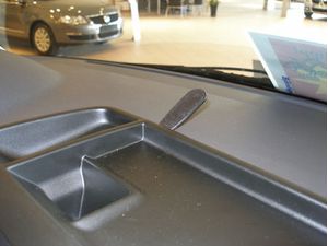 Brodit ProClip Volkswagen T5 Transporter/Pickup 03-09/Shuttle 03-10/Caravelle 04-09, balközép