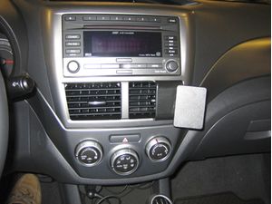 Brodit Монтажна скоба ProClip за Subaru Forester 08-12/Impreza 08-12, по средата