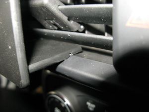 Brodit ProClip Halterung für Ford Ecosport 18-22, mittig