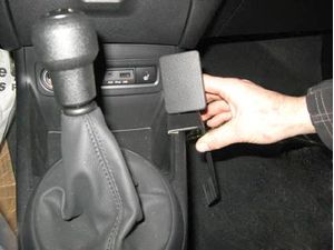 Brodit ProClip montážní konzole pro Hyundai i20 09-14, na střed vpravo dolů