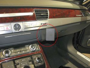 Brodit ProClip montážní konzole pro Audi A8 11-17, na střed vpravo