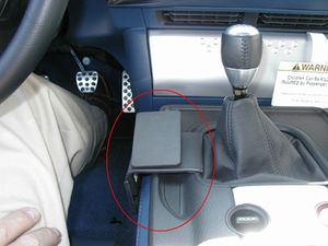 Brodit ProClip montážní konzole pro Honda S2000, 04-09, na střed vlevo dolů