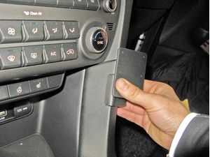 Brodit ProClip montážní konzole pro Kia Sportage 16-21, na střed vpravo