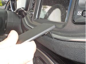 Brodit Монтажна скоба ProClip за Dodge Challenger 15-23 САЩ, по средата