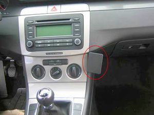 Brodit ProClip montážní konzole pro Volkswagen Passat 05-14/CC 09-17/Alltrack 12-15, na střed vpravo