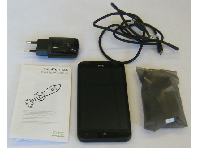 obsah balení HTC Titan