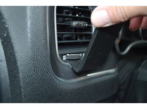 Brodit Wspornik montażowy ProClip do Dodge Charger 11-23, lewy