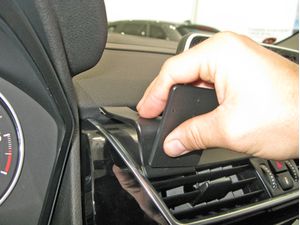 Brodit ProClip montážní konzole pro BMW 2 Active/Gran Tourer, F45/F46 14-21, na střed