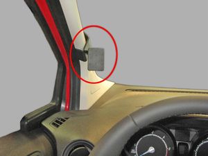 Brodit Монтажна скоба ProClip за Ford Transit Courier 14-18, отляво на колоната