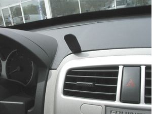 Brodit ProClip rögzítő konzol Chevrolet Equinox 05-09 / Pontiac Torrent 06-09, center