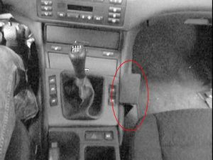 Brodit ProClip montážní konzole pro BMW 316-330/M3 E46 99-05/Compact 01-07, na střed vpravo dolů