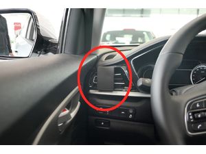 Монтажна скоба Brodit ProClip за Kia Niro 20-22, отляво на решетката