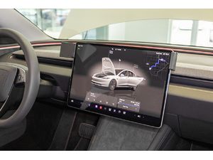 Монтажна скоба Brodit ProClip за Tesla Model 3 24-25, централна лява част