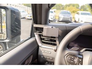 Brodit ProClip montážní konzole pro Lexus GX 24-25, vlevo na mřížku ventilace