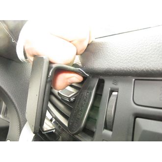 Brodit ProClip montážní konzole pro Nissan Navara 16-23/Renault Alaskan 16-18, na střed