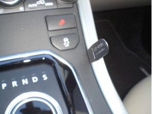 Brodit ProClip für Land Rover Range Rover Evoque 12-18, Mitte rechts