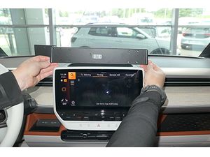 Brodit Монтажна скоба ProClip за Volkswagen ID. Buzz 23-24 (само за 12