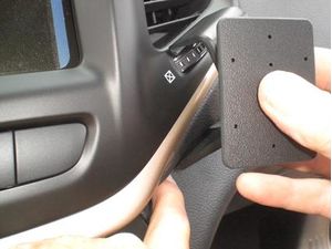 Brodit Монтажна скоба ProClip за Jeep Cherokee 14-24, по средата