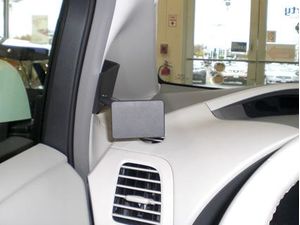 Brodit ProClip montážní konzole pro Nissan Leaf 11-17, vlevo na sloupek