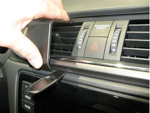 Brodit ProClip монтажна скоба за Skoda Rapid 18-19 (не за Cool), за център