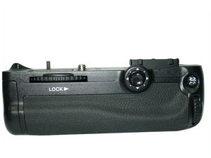 Grip bateriový s baterií a spouští pro Nikon D7000, 3200mAh