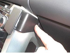 Brodit ProClip montážní konzole pro Land Rover Range Rover 13-21, na střed vpravo