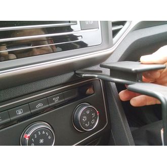 Brodit ProClip montážní konzole pro Volkswagen Atlas 18-23 USA, na střed vpravo