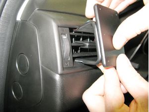 Brodit Suport de montare ProClip pentru Suzuki Swift 18-23, stânga pe grila de ventilație