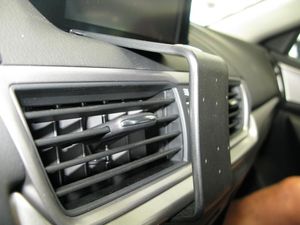 Brodit Suport de montare ProClip pentru Mazda 3 14-18, pe centru