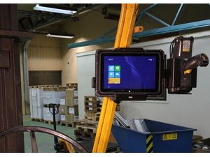 Brodit държач за Zebra ET50/51/55/56 10.1 в калъф, OTG, DC захранващ конектор, AMPS+VESA75