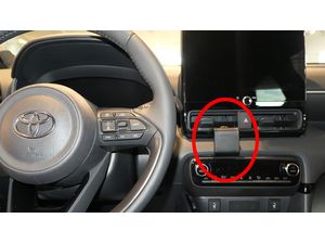 Brodit ProClip Halterung für Toyota Yaris 24-25, mittig