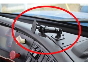 Brodit Suport de fixare ProClip pentru Volvo FH/FM/NH 03-07/VHD/VNL/VNM/VN/VT 03-18, pentru centru, întărit