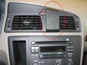 Brodit ProClip montážní konzole pro Volvo S60 00-10/V70 00-08/XC70 00-07, na střed