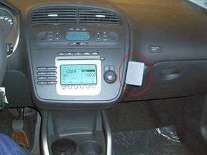 Brodit Suport de montare ProClip pentru Seat Altea 04-14/Altea XL 08-15/Toledo 04-09, centru dreapta