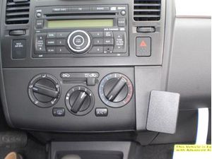 Brodit ProClip montážní konzole pro Nissan Tiida/Tiida Latio 07-11, na střed vpravo