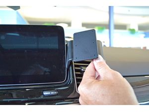 Brodit Монтажна скоба ProClip за Mercedes Benz Mercedes Benz GL/GLE/GLS-Class 17-19, за център