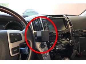 Brodit Монтажна скоба ProClip за Toyota LandCruiser V8 08-15, централна лява