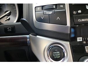 Brodit Монтажна скоба ProClip за Toyota LandCruiser V8 08-15, централна лява