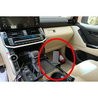 Brodit ProClip montážní konzole pro Toyota LandCruiser 300 21-24, na střed vpravo dolů